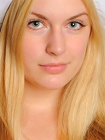 Danielle with huge tits masturbate